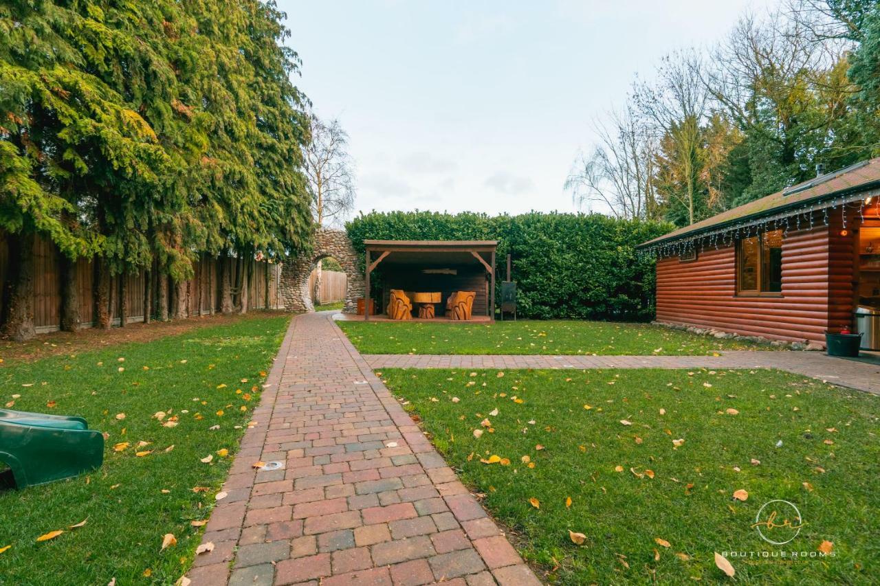 The Retreat Sauna & Hot Tub Boutique Rooms Great Paxton 外观 照片